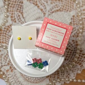 Avon Daisy Rainbow Convertible Earrings – Original Box